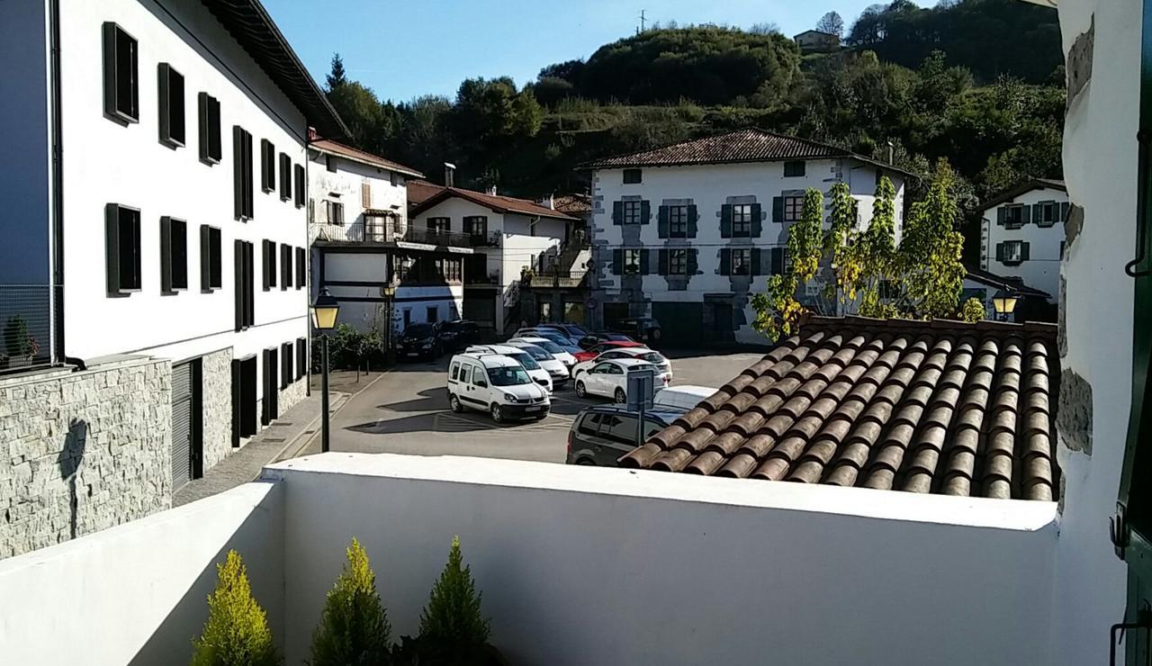 Hotel Hostal Ekaitza Lesaka Exteriér fotografie