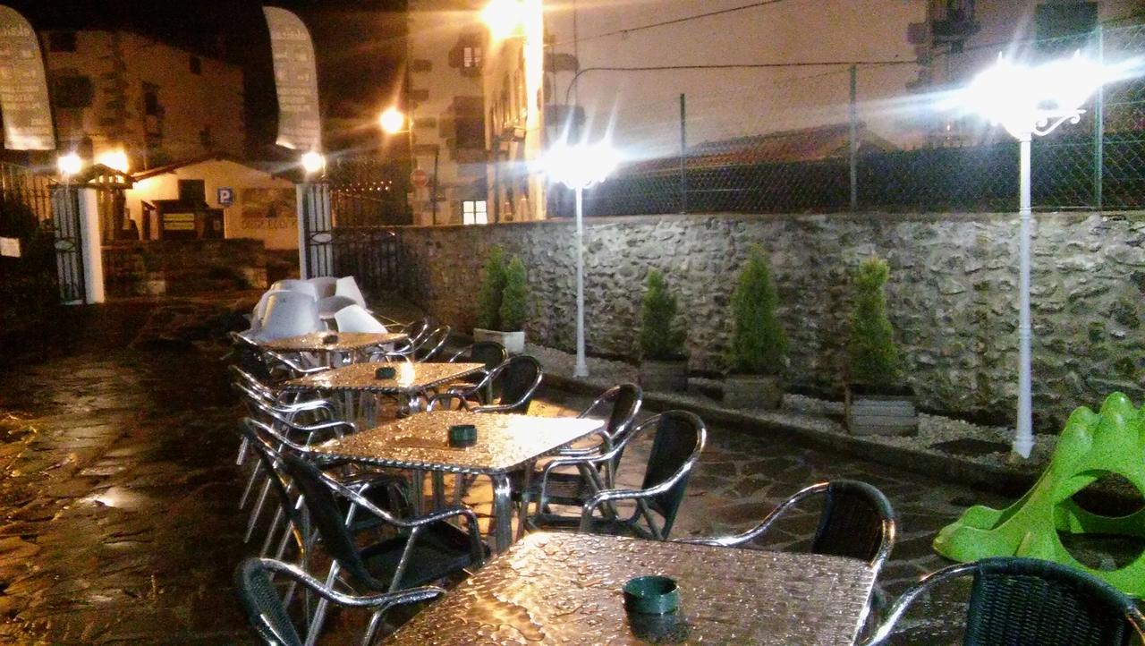 Hotel Hostal Ekaitza Lesaka Exteriér fotografie