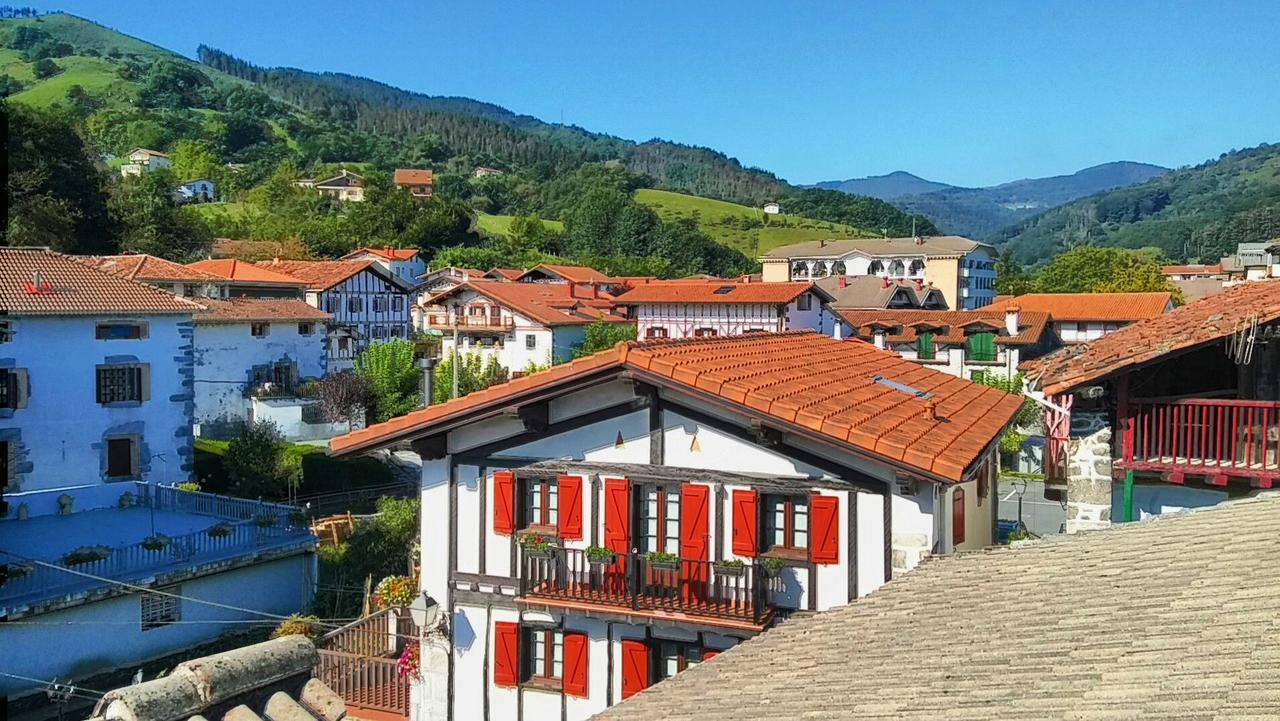 Hotel Hostal Ekaitza Lesaka Exteriér fotografie